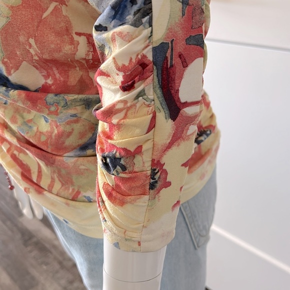 Joseph Ribkoff Ruched Watercolor Zip Top - Picture 8 of 15